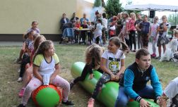 Festyn z okazji Dnia Dziecka w Dąbrowie Biskupiej 2018